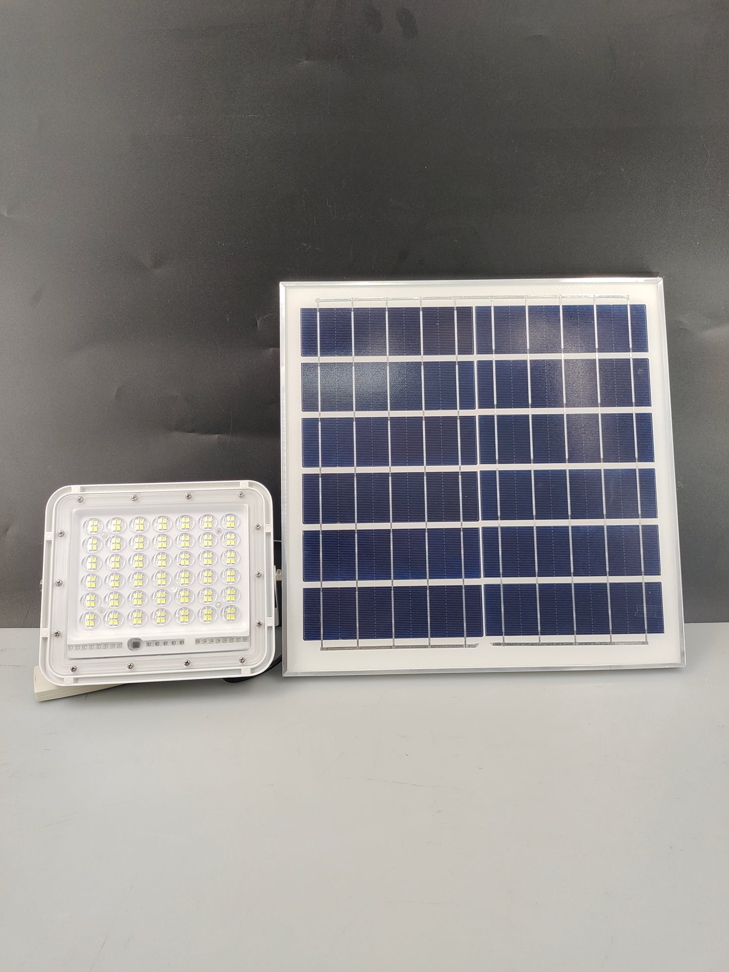 White Apple Solar Floodlight 300W