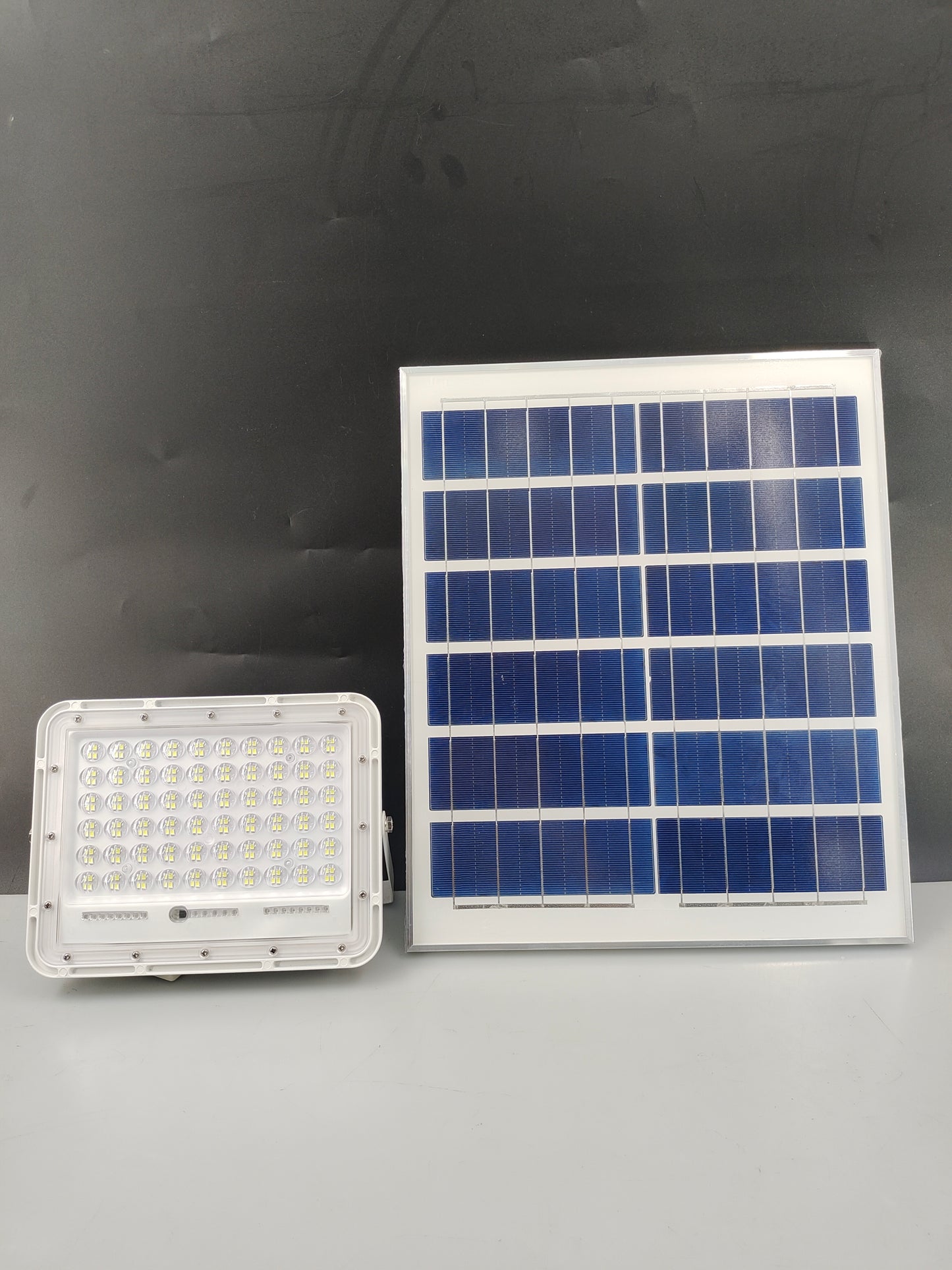 White Apple Solar Floodlight 300W