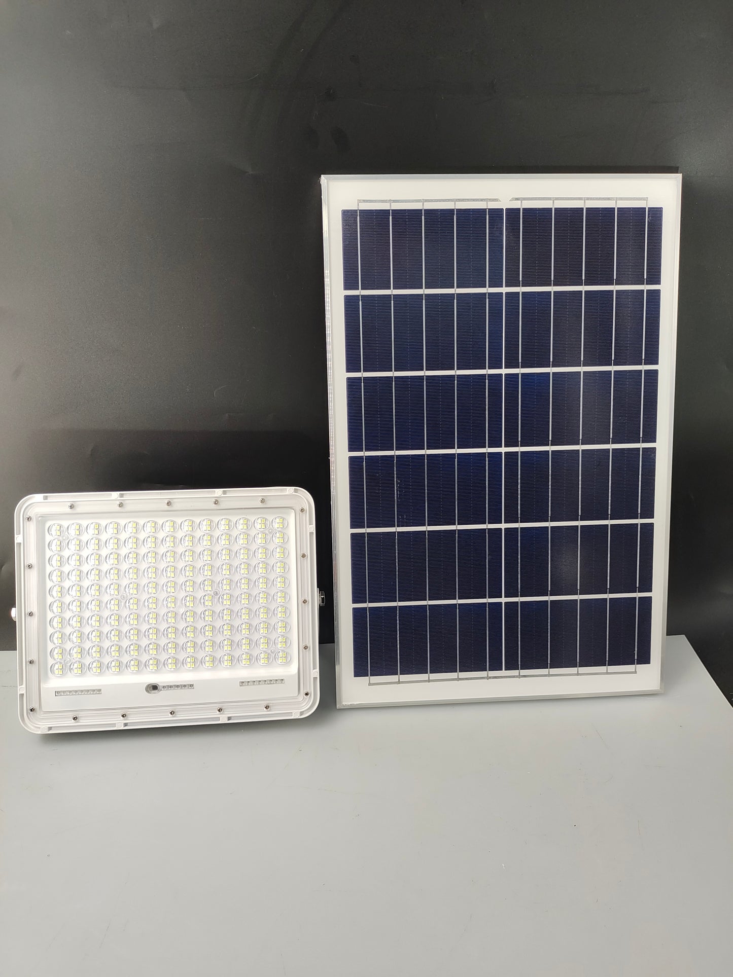 White Apple Solar Floodlight 300W
