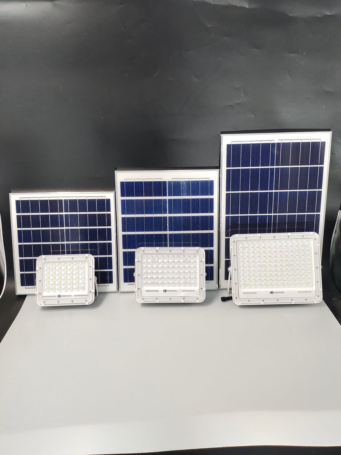 White Apple Solar Floodlight 300W